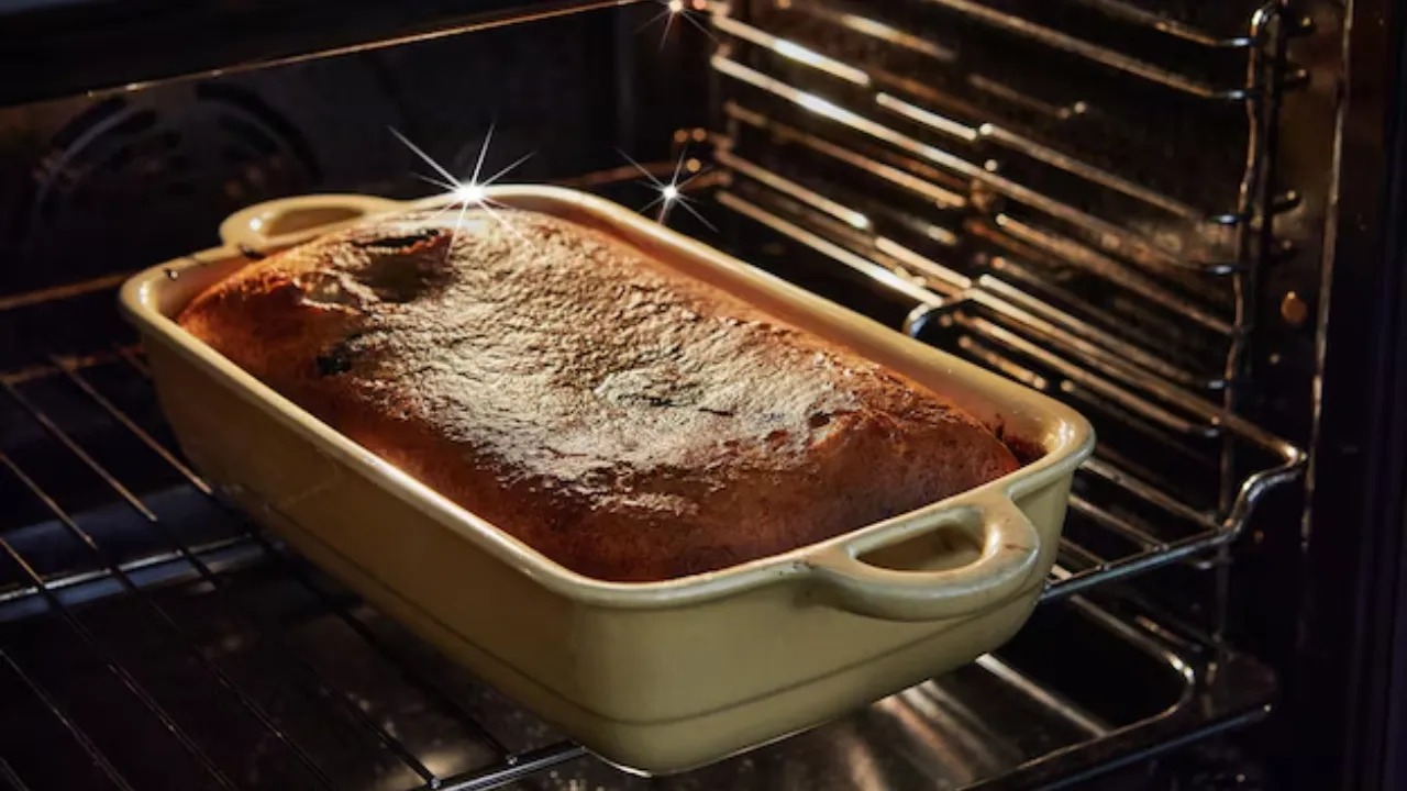 Quanto tempo o bolo fica no forno a 180 graus