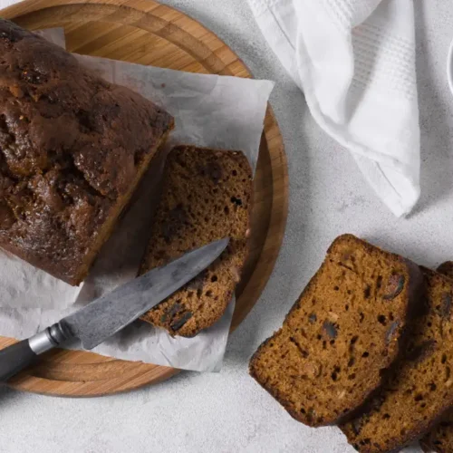 Bolo de banana com chocolate