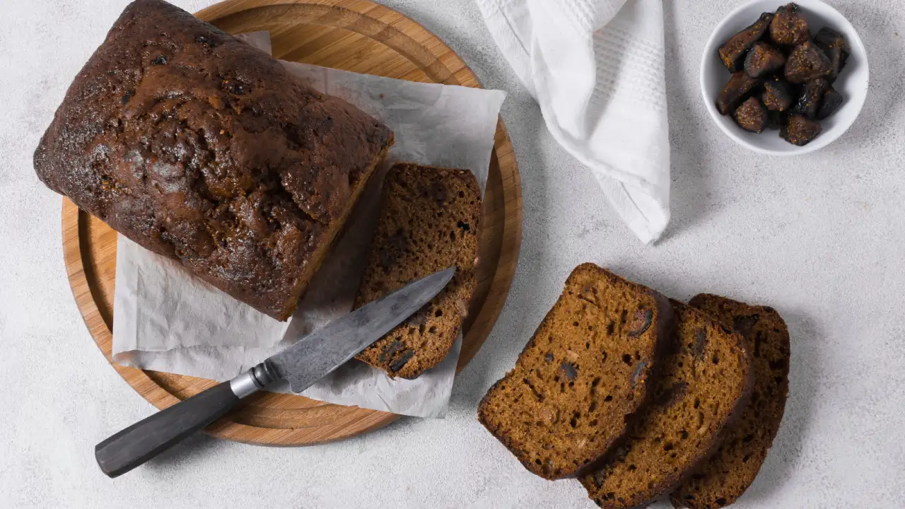 Bolo de banana com chocolate