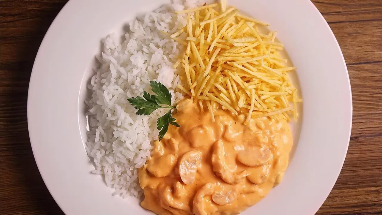 Strogonoff de Frango