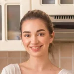 Marcela, confeiteira.