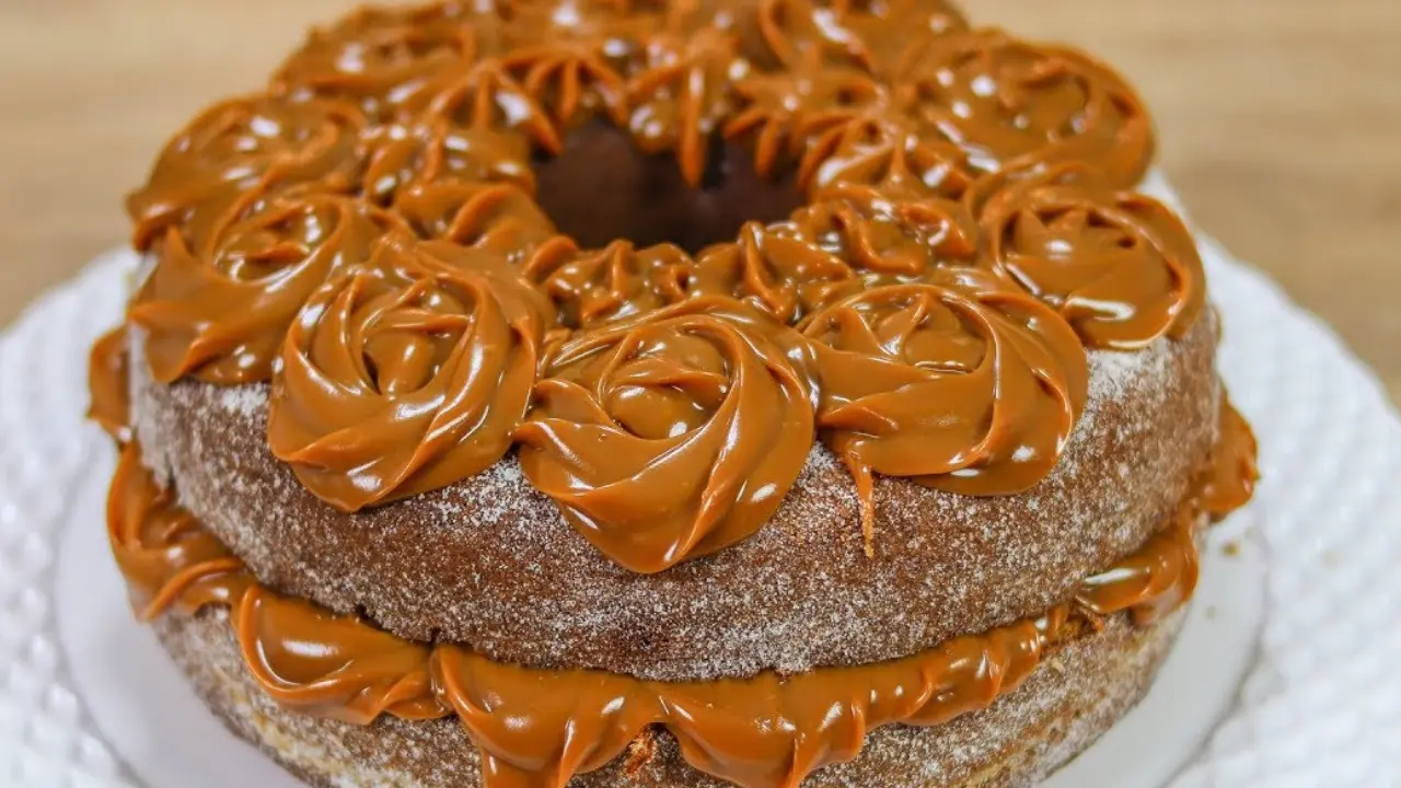 Bolo de churros com doce de leite
