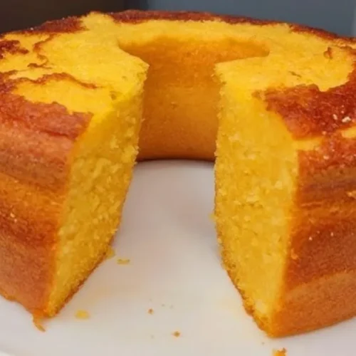 Bolo de milho de lata