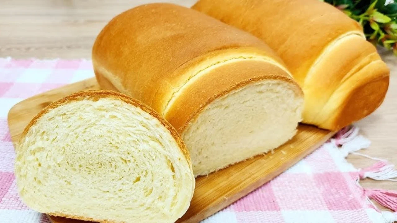 Receita de Pão Caseiro Fofinho: Fica um Pão Macio e Delicioso